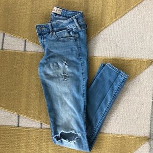 Hollister skinny ripped jeans